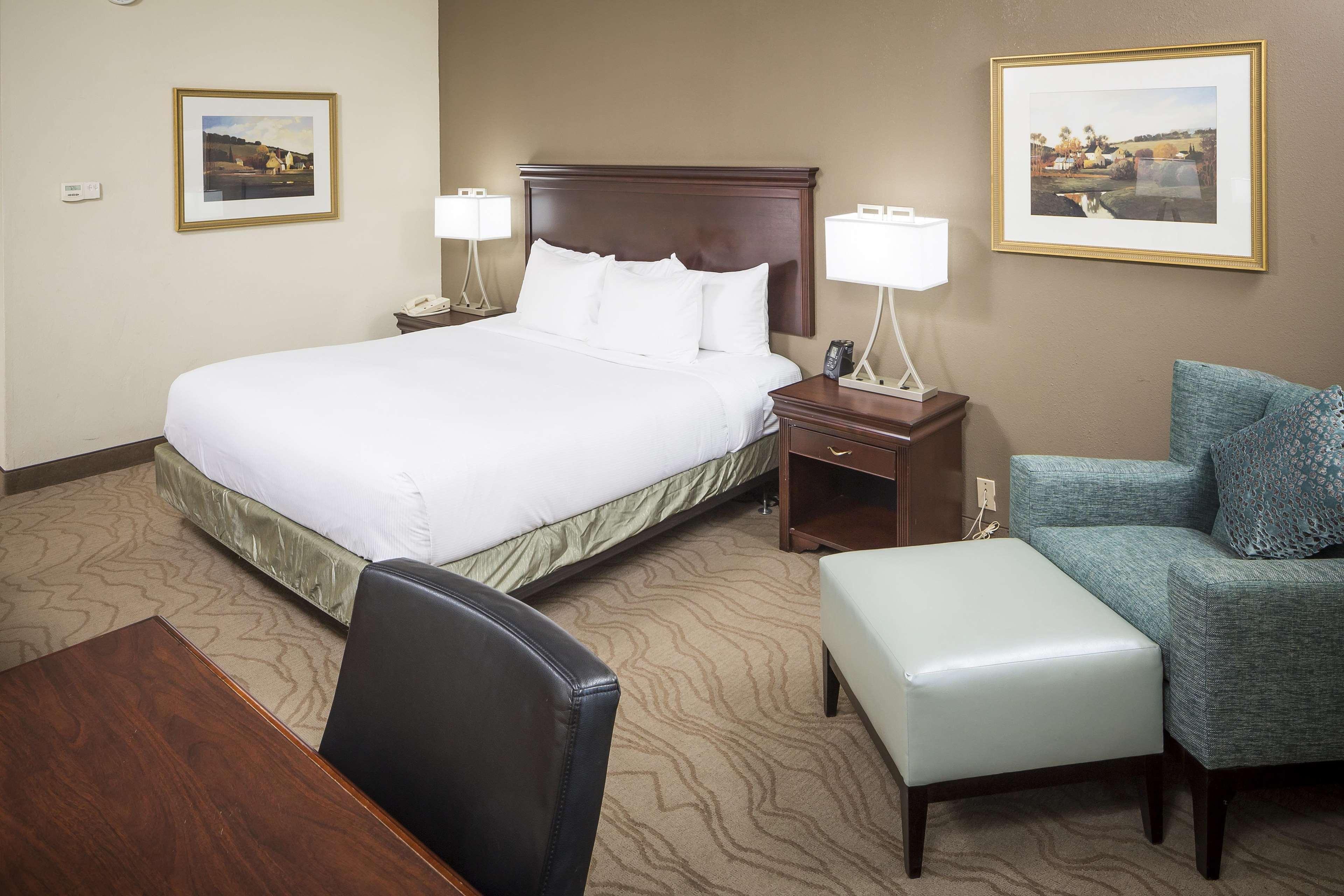 Envision Hotel & Conference Center Mansfield-Foxboro Экстерьер фото
