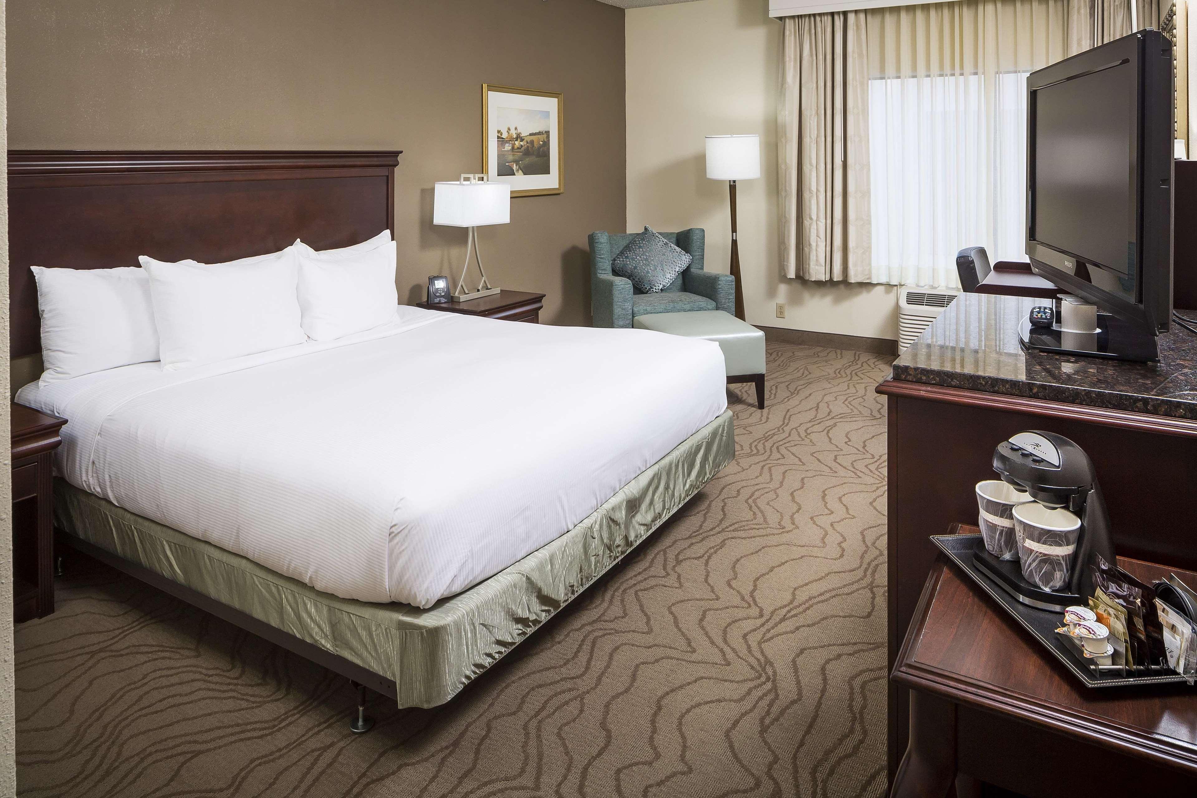 Envision Hotel & Conference Center Mansfield-Foxboro Экстерьер фото