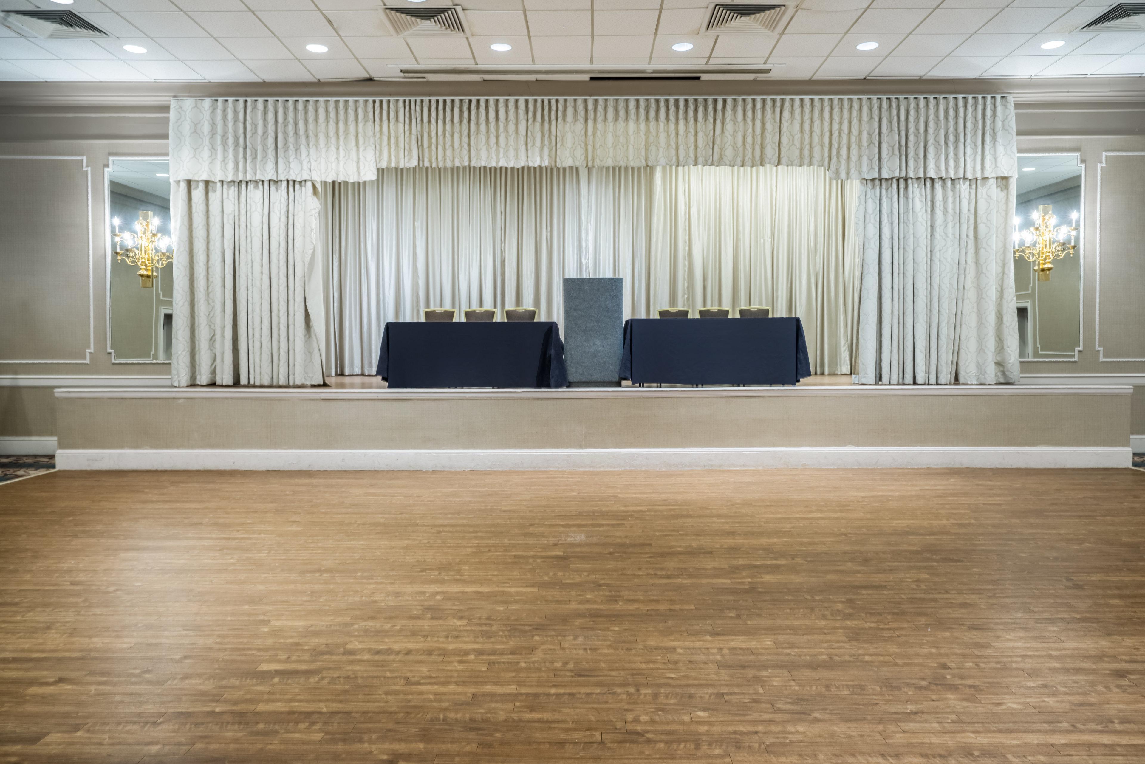 Envision Hotel & Conference Center Mansfield-Foxboro Экстерьер фото