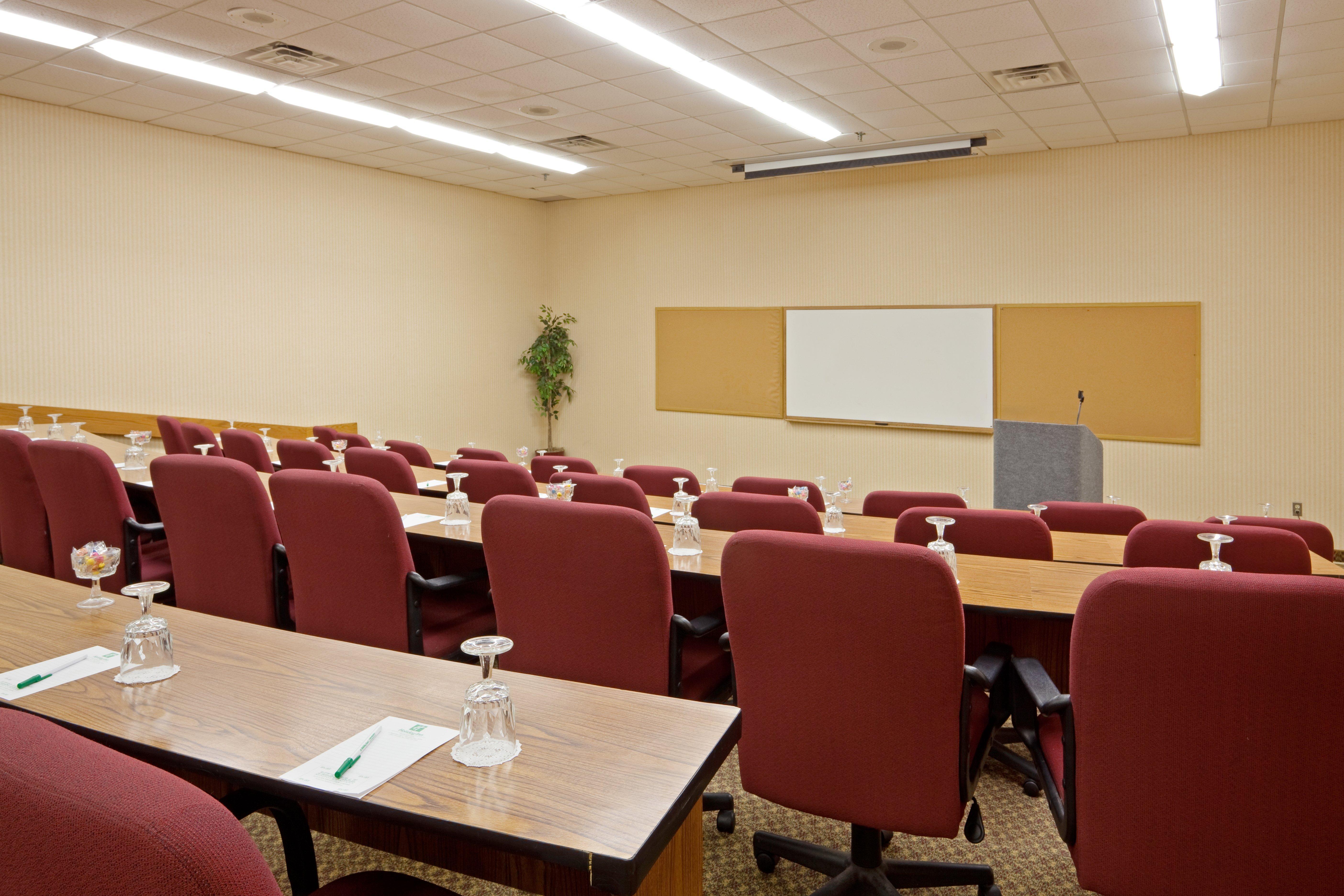 Envision Hotel & Conference Center Mansfield-Foxboro Экстерьер фото